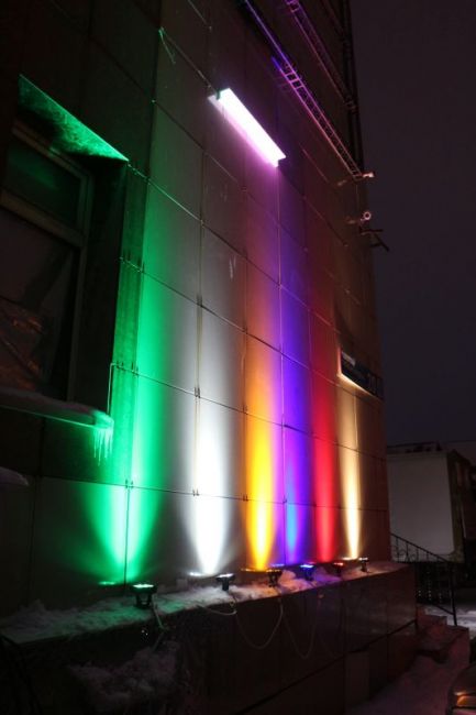 Светотехника , монтаж , подключение , архитектурная засветка зданий